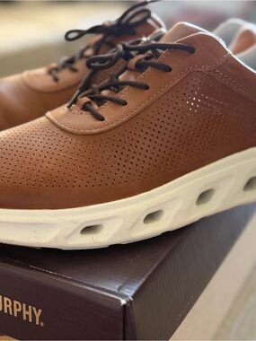 Johnston & Murphy Men's Tan Perforated Leather Sneaker